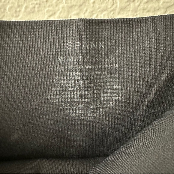 Spanx Look At Me Now Camo Leggings - Picture 3 of 7